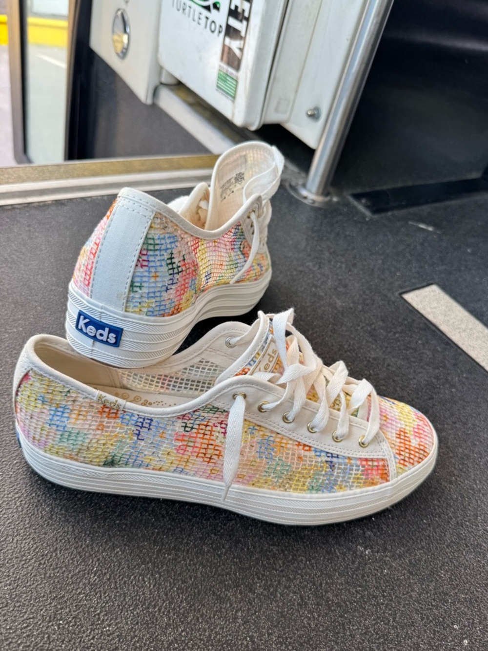 Keds Multicolor Mesh Sneakers Women’s Size 10 LowTopLace-Up Lifestyle Streetwear
